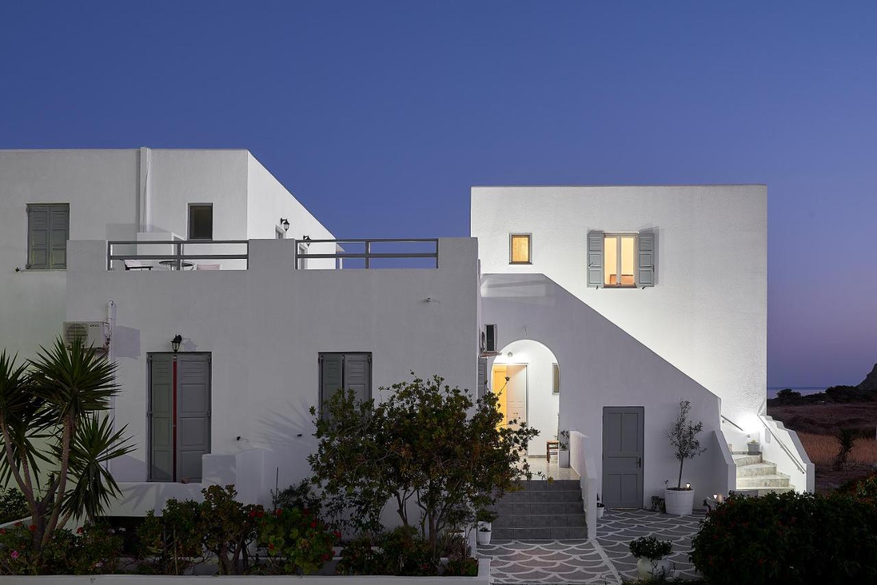 Muses Rooms Milos Provatas Buitenkant foto
