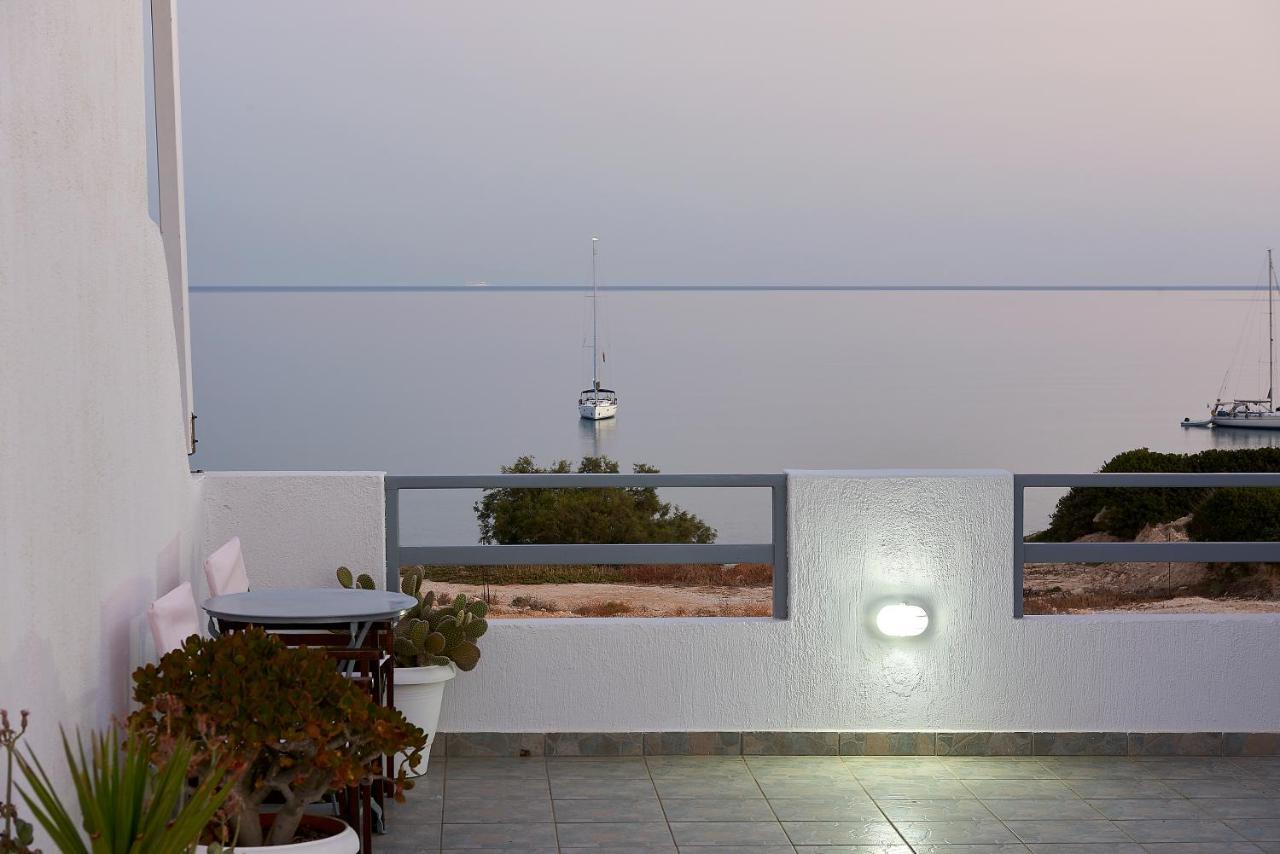 Muses Rooms Milos Provatas Buitenkant foto